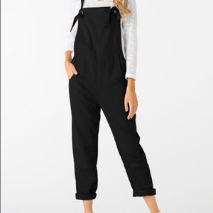 Black Square Neck Sleeveless Overalls